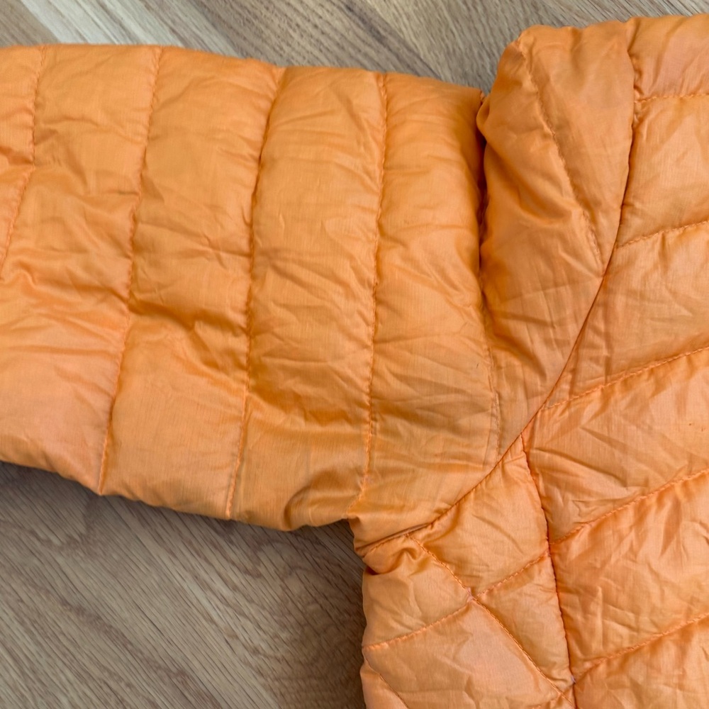 Patagonia Down Sweater Hoody - Mango - Large - Picture 6 of 9